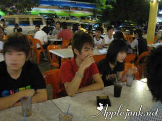 5s2_gathering03.jpg