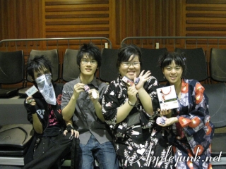 gathering07.jpg