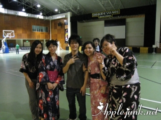 gathering05.jpg
