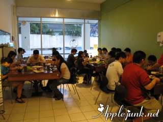 welcome_party18.jpg