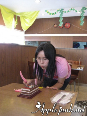 laisy_bday02.jpg