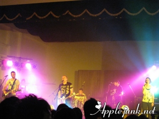planet_shakers09.jpg